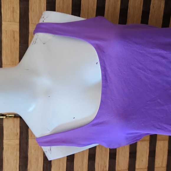 Moda int"l double lined spandex tank - Picture 2 of 4